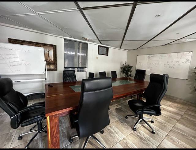 390M² WAREHOUSE TO LET IN WYNBERG